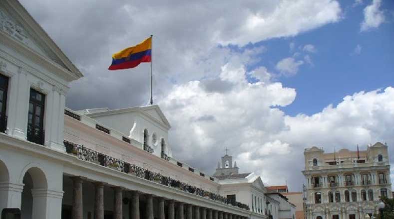 Ecuador llamó a la comunidad internacional a colaborar en la paz de Colombia.