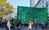 Los trabajadores del Estado argentino reclaman salarios justos y detener los despidos. 