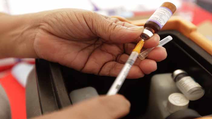 Las empresas privadas de salud en Venezuela colocaron precios de hasta 200 dólares a las vacunas.