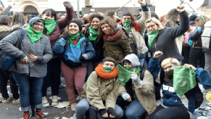 Enorme y saludable victoria del feminismo argentino