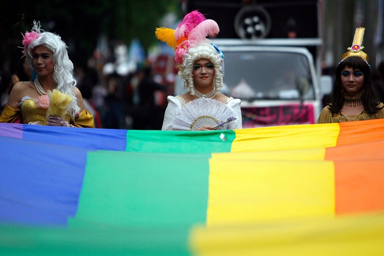 Photos A History Of Pride Celebrations From Around The World