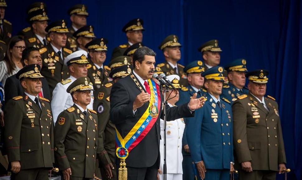 El presidente Nicolás Maduro se dirigirá al país en los próximos minutos, anunció el ministro de Comunicación.