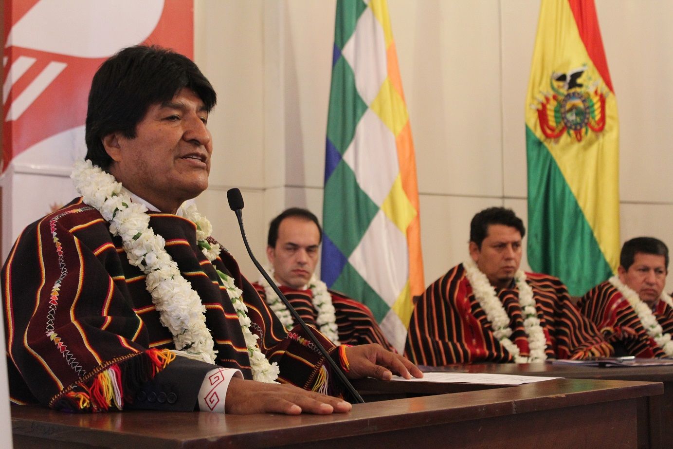El mandatario boliviano sugirió que la ayuda que puede hacer EE.UU. a Venezuela es respetar su soberanía.