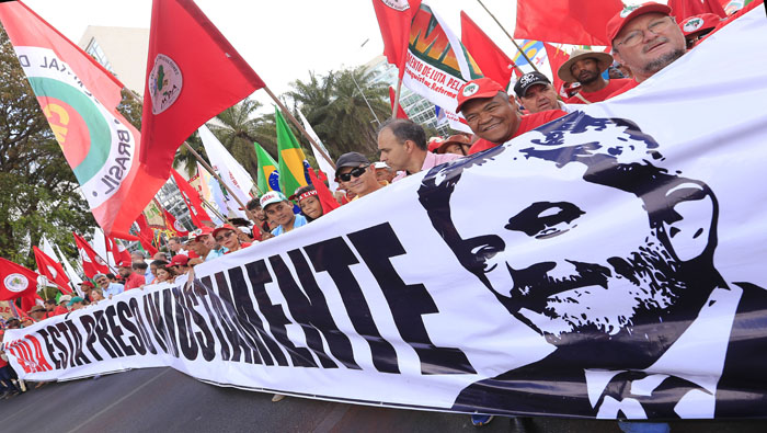 Lula da Silva es líder indiscutible en todos los sondeos de cara a los comicios.