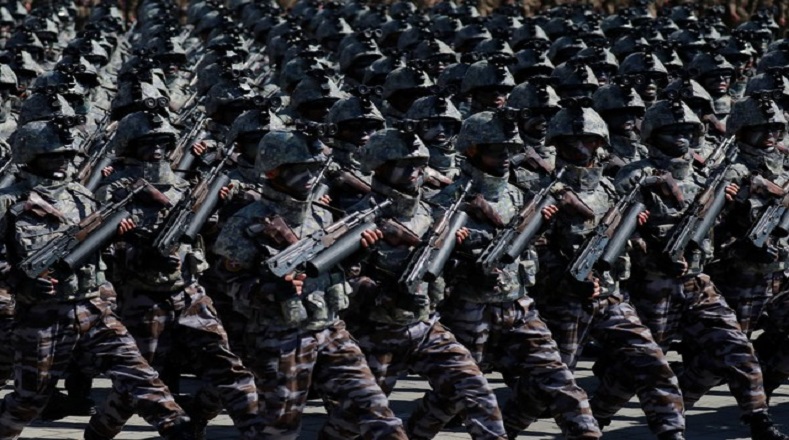 La conmemoración inició desde las 10h00, hora local, con un desfile militar que tuvo una duración de una hora, según informó la agencia de noticias surcoreana Yonhap.