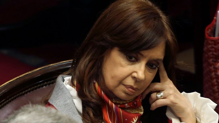 La defensa de CFK denunció la presencia de un tóxico tras el allanamiento de su vivienda en Buenos Aires.