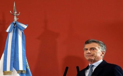  Macri retira al Estado de todas sus funciones esenciales y lo hace en un contexto de crisis económica y social.