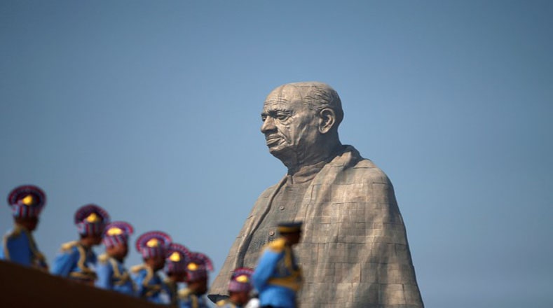 La India inauguró este miércoles la estatua más alta del mundo que mide 1,82 metros de altura, en el estado occidental de Gujarat, en honor a uno de los héroes nacionales, Sardar Patel, quien fue ministro de Interior en el primer Gobierno.      