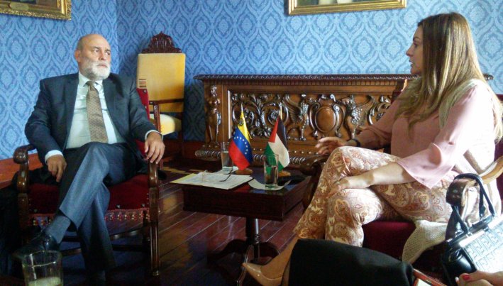 La reunión entre ambos diplomáticos se realizó en la Casa Amarilla, sede de la Cancillería venezolana.