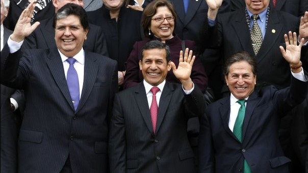 Alan García (i), Ollanta Humala (c) y Alejandro Toledo (d) son tres de los expresidentes vinculados en el caso de corrupción de Lava Jato.