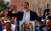 Pese a haber usurpado de manera ilegal las competencias constitucionales del poder Ejecutivo, Juan Guaidó fue presentado ante el mundo como el nuevo presidente encargado.