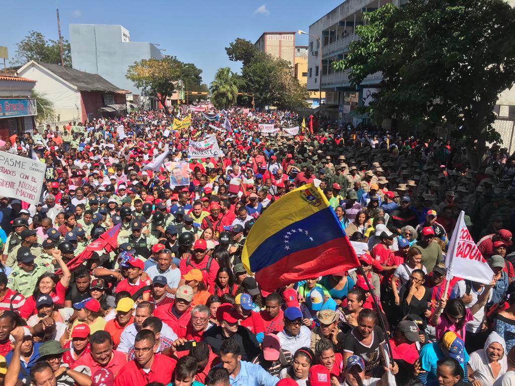 Este miércoles hubo una movilización de revolucionarios para expresar su respaldo al Gobierno del presidente Nicolás Maduro y contra el intervencionismo.