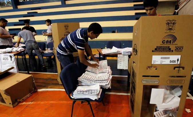 Aproximadamente 80.000 extranjeros estuvieron registrados durante las elecciones de 2017 en Ecuador, donde su voto es facultativo.