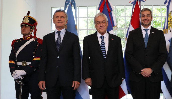 Siete presidentes de Suramérica sostendrán un encuentro mañana viernes en Chile.