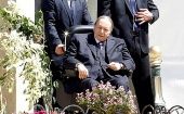 En 2013, Bouteflika sufrió un accidente cardiovascular, lo que limitó sus apariciones en público. 