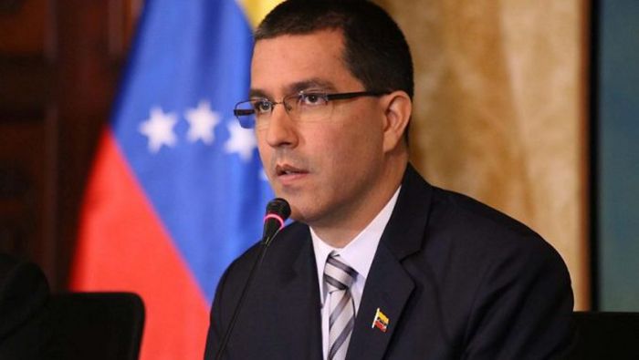 El canciller Arreaza recordó que Venezuela se retiró oficialmente de la OEA al cumplir con el debido procedimiento.