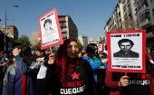 Chilenos demandan justicia por sus familiares desaparecidos y asesinados en la dictadura de Pinochet.