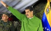 El presidente Nicolás Maduro maduro saluda a los militares que defienden la frontera venezolana con Colombia. 