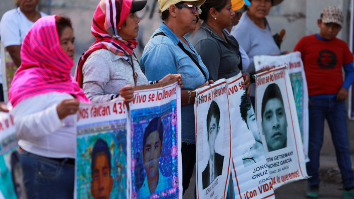 Ayotzinapa y las dos versiones