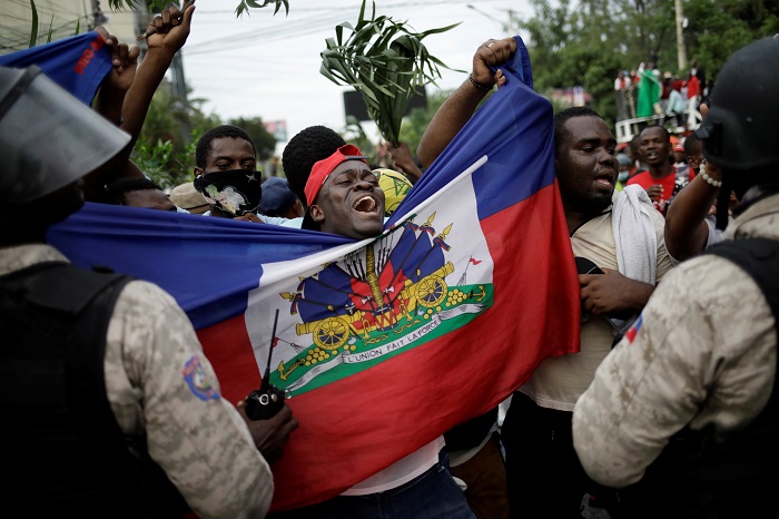 Estudiantes haitianos de varios niveles de enseñanza piden sacar a las escuelas de las pugnas políticas y garantizar su funcionamiento.