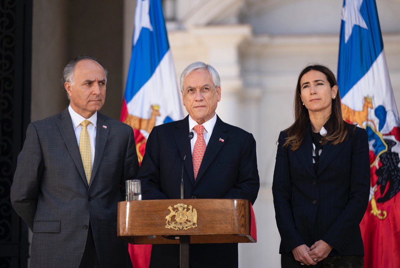 Sebastián Piñera es cuestionado por líderes políticos debido al uso desproporcionado de la fuerza contra los manifestantes chilenos.