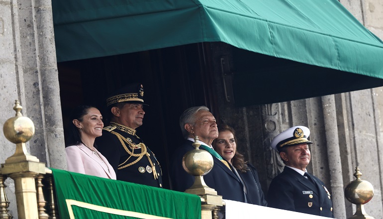 Por su parte, el presidente mexicano Andrés Manuel López Obrador  participó en el acto y enfatizó su interés por revivir los valores cívicos y patrióticos en la nación.