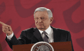 López Obrador anunció que el gobierno compensará los ingresos a los institutos con cuotas de recuperación.