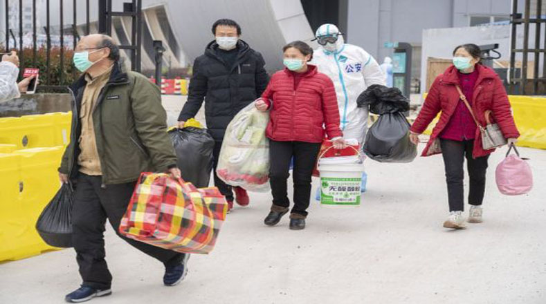 La Comisión Sanitaria de China ha informado que la cantidad de pacientes recuperados diariamente por coronavirus supera la de nuevos contagiados.