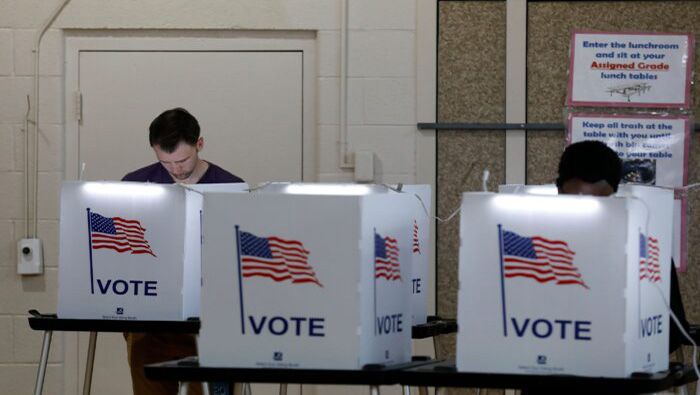 Pese a la suspensión de las primarias en Ohio, este martes siguen en pie las elecciones en Arizona, Florida y Illinois.