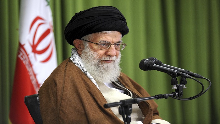 El ayatolá Seyed Ali Jamenei concluyó su mensaje ecuménico deseando un año cargado de bendiciones, felicidad y amor para su país y su gente.