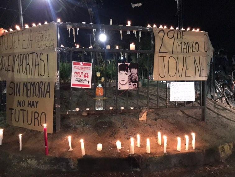 A pesar de la cuarentena y el toque de queda en Chile, manifestantes salieron a la calle para conmemorar el Día del Joven Combatiente