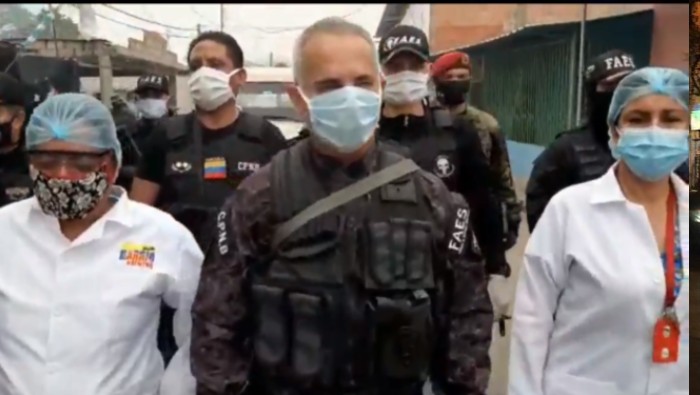 Autoridades con médicos cubanos y venezolanos ejecutaron despistaje en Boca de Grita.