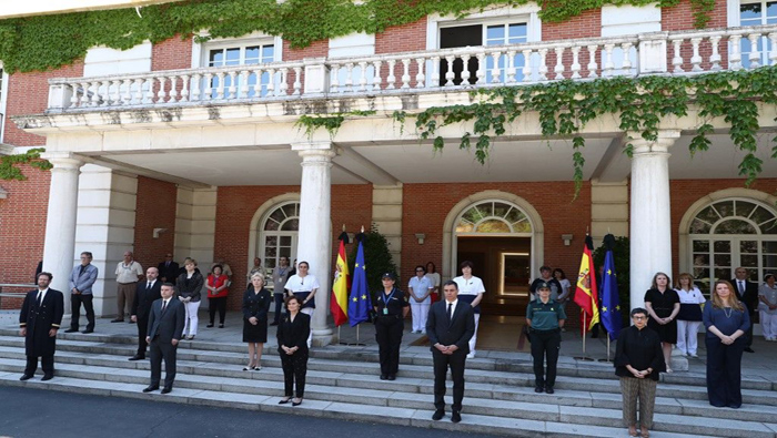 El Gobierno español decreto luto nacional en memoria a las víctimas de la pandemia del coronavirus.