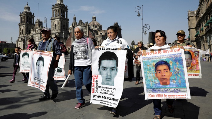 Los familiares de los 43 maestros normalistas de Ayotzinapa continúan exigiendo que se devele la verdad.