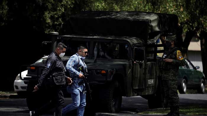 Durante la detención la Policía arrestó a cuatro personas que estarían relacionadas con el atentado a García Harfuch