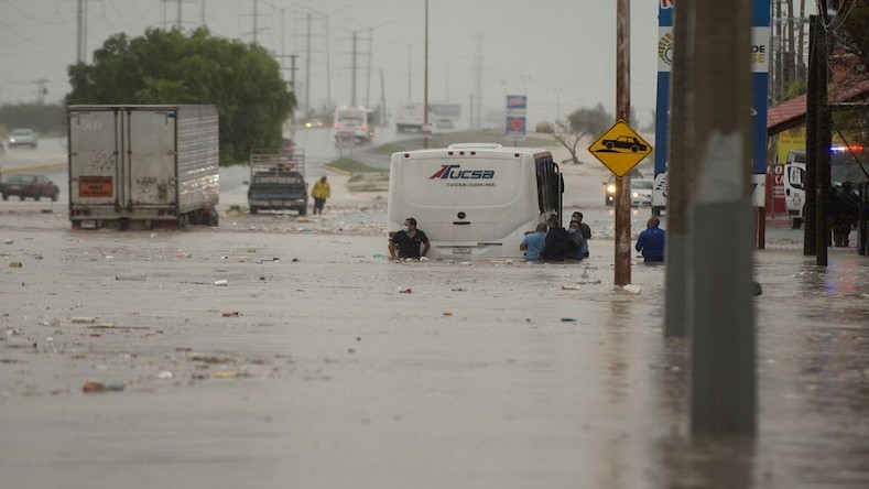 Las inundaciones provocadas por el huracán Hanna han dejado afectaciones en las ciudades costeras de Texas.