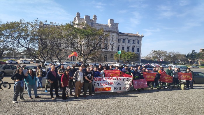 Uruguay vive un clima de protestas por la adopción de impopulares medidas por parte del presidente Luis Lacalle Pou.