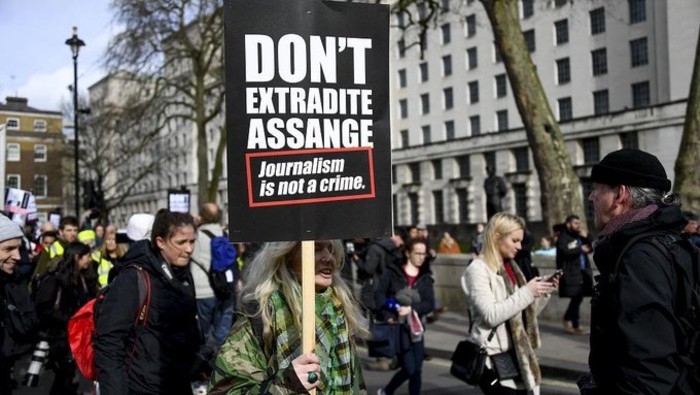 Juristas por Assange condenó la negación del derecho a un juicio justo ante los Tribunales del Reino Unido.
