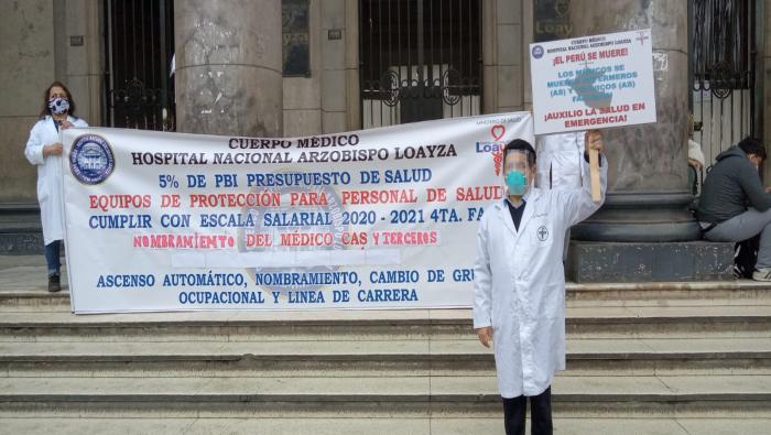 Según las últimas cifras del Ministerio de Salud de Perú, el país suramericano se convirtió en el de mayor tasa de mortalidad por la Covid-19 en el mundo.