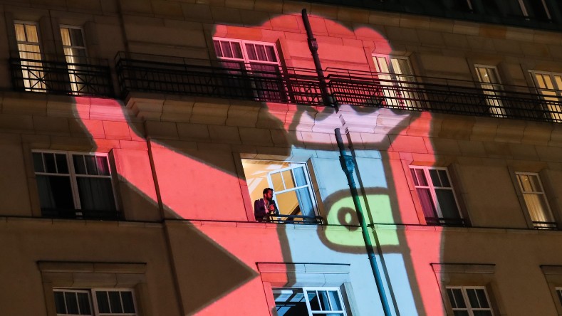 El oso, símbolo de Berlín, es uno de los motivos recurrentes en cada edición del festival de luces: en esta no es excepción.
