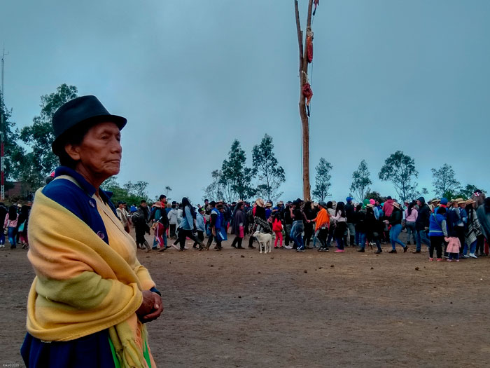 Los pueblos indígenas de Colombia están bajo el fuego cruzado del Estado y grupos paramilitares.