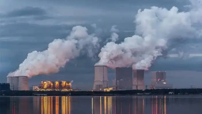 La petición de la AIE está orientada a la reducción de las emisiones de carbono o gases de efecto invernadero emitidos principalmente por el sector industrial.