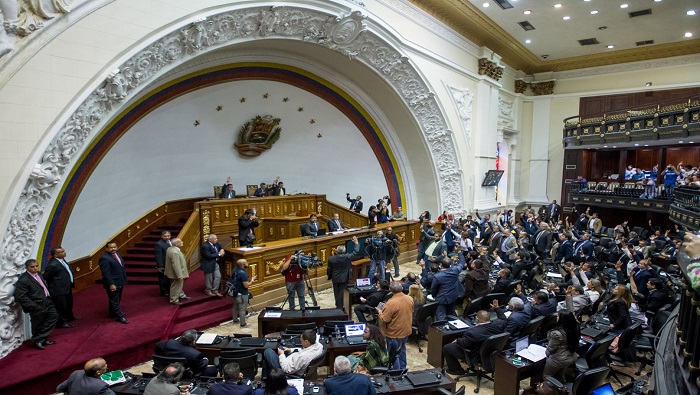 En el año 2017, tras la persistencia del desacato de la Asamblea Nacional de Venezuela, el TSJ asumió sus funciones para mantener las garantías legislativas en el país.