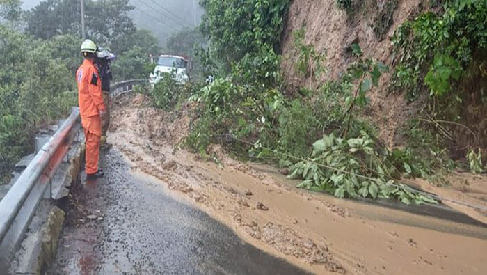 Carreteas de provincia de Chiriquí se encuentran bloqueadas por las lluvias asociadas a la tormenta Eta.