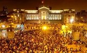 Miles de peruanos se mantienen en las calles desde el lunes en contra del presidente Manuel Merino.