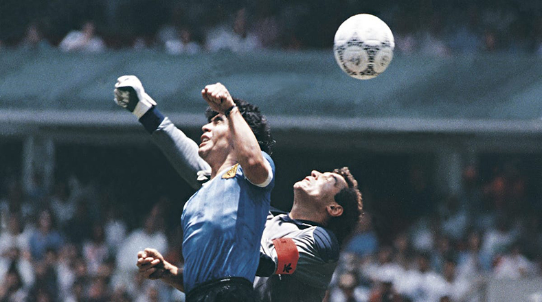 Su buen desempeño deportivo marcó la historia en las nuevas generaciones del fútbol, El Pelusa será el ejemplo eterno que nunca se olvidará.