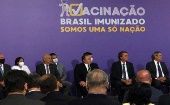 El presidente brasileño Jair Bolsonaro y otros miembros del Gabinete asistieron a la presentación del plan de vacunación contra la Covid-19 sin mascarilla protectora.