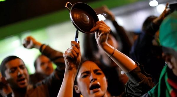 Organizaciones De Colombia Anuncian Cacerolazo Por La Vida Noticias Telesur
