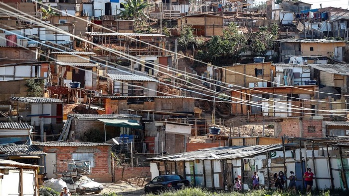 La tasa de pobreza alcanzó el 33,7 porciento de la población, puntualizó la Cepal