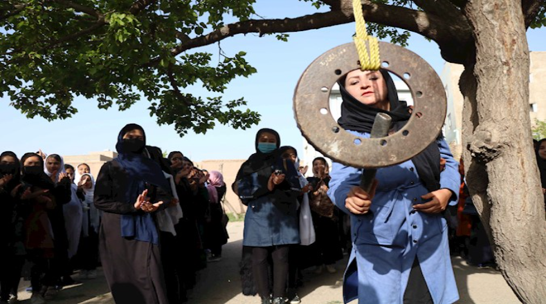 Pese a la continuidad de la pandemia del coronavirus, el nuevo año escolar comenzó en Afganistán este martes 23 de marzo, por decreto del presidente de la nación Ashraf Ghani.